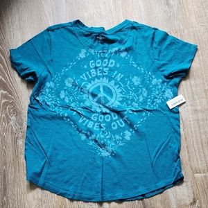 NWT Large Good Vibes tshirt